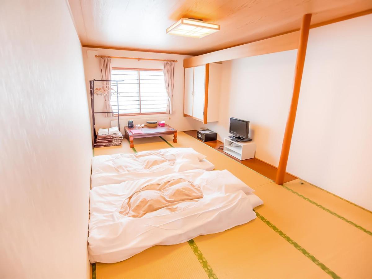 Rusutsu Lodges Pension Lilla Huset Niseko Dış mekan fotoğraf